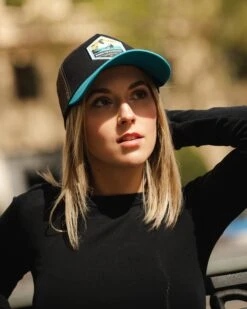 Born To Kitesurf Blue / Brown 17 Born To Kitesurf Blue / Brown -The Indian Face Tienda 03 012 27 06