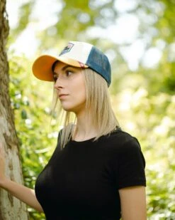 Born To Surf Brown / Blue / Yellow -The Indian Face Tienda 03 012 34 04