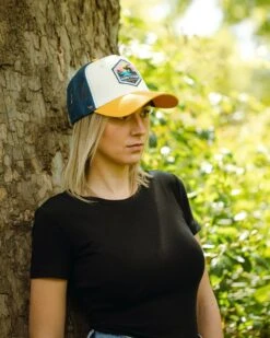 Born To Surf Brown / Blue / Yellow -The Indian Face Tienda 03 012 34 06