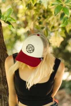 Born To Be Free Brown / Grey / Red 32 Born To Be Free Brown / Grey / Red -The Indian Face Tienda 03 013 07 1