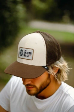 Latitude Brown / Beige -The Indian Face Tienda 03 015 01 3