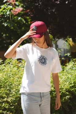 Action Red Wine 23 Action Red Wine -The Indian Face Tienda 03 016 01 1