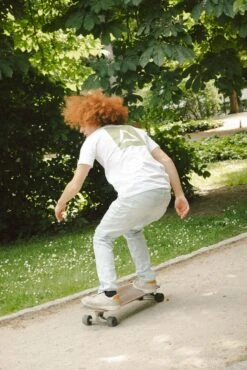 Iconic White -The Indian Face Tienda 2024 05 14 MiguelSalazar fosforosm 05