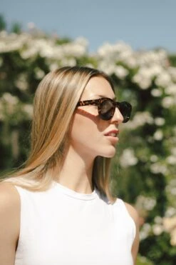 Hanukeii Mauricio Tortoise / Black Sunglasses -The Indian Face Tienda HK 014 02 6