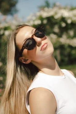 Hanukeii Mauricio Tortoise / Black Sunglasses -The Indian Face Tienda HK 014 02 7