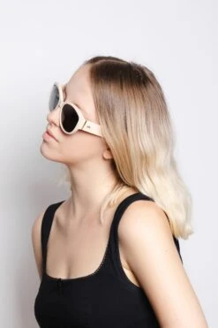 Hawaii White / Black -The Indian Face Tienda HK 015 02 4