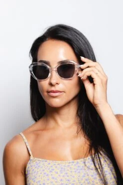 Moorea White / Black -The Indian Face Tienda HK 028 02 2