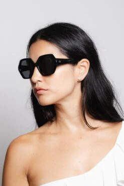 Mykonos Black / Black 26 Mykonos Black / Black -The Indian Face Tienda HK 030 01 5