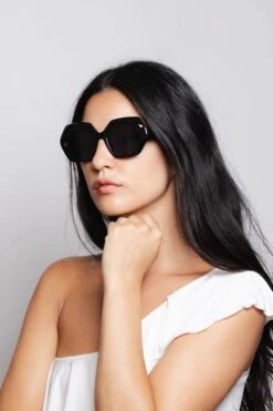 Mykonos Black / Black 27 Mykonos Black / Black -The Indian Face Tienda HK 030 01 6