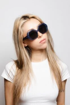 Mykonos Blue / Black 25 Mykonos Blue / Black -The Indian Face Tienda HK 030 02 4