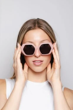 Mykonos Pink / Black 25 Mykonos Pink / Black -The Indian Face Tienda HK 030 03 4