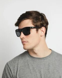 Breezy Black / Black -The Indian Face Tienda HK A01 24M02C01 04