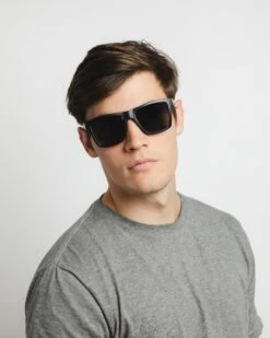 Breezy Black / Black -The Indian Face Tienda HK A01 24M02C01 05