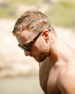 Cove Tortoise / Black 24 Cove Tortoise / Black -The Indian Face Tienda HK A01 24M08C02 05