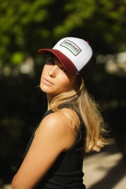 Barefoot White / Red 23 Barefoot White / Red -The Indian Face Tienda HK A05 24M03C03 03