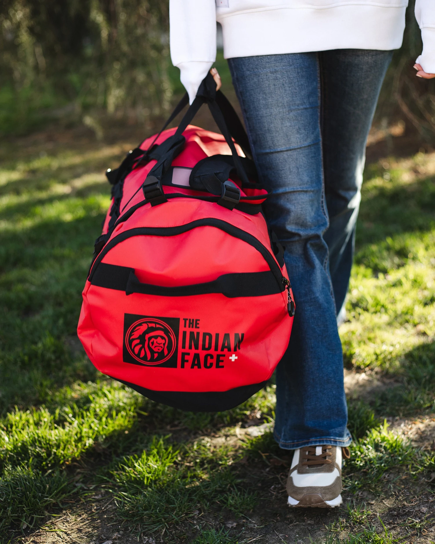 Latitude Red 16 Latitude Red - Imagen 14