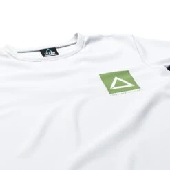 Iconic White -The Indian Face Tienda UL R01 23M04C01 02