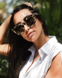 Lake Brown Tortoise / Black -The Indian Face Tienda UL S19 02 03