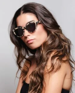 Playa Bonita Brown Tortoise / Black 21 Playa Bonita Brown Tortoise / Black -The Indian Face Tienda UL S23 02 06